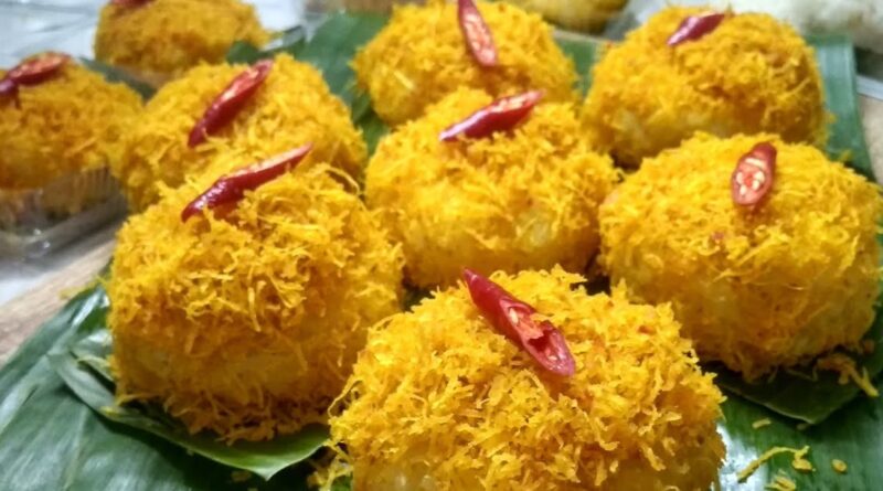 Resep Ketan Kuning Serundeng Pedas Manis